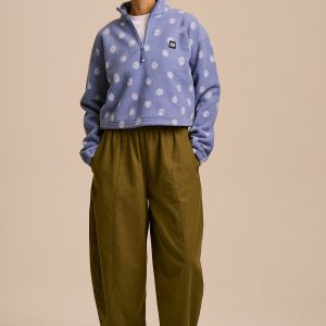 Blake - Cropped Polar Fleece in Dot to Dot Blue